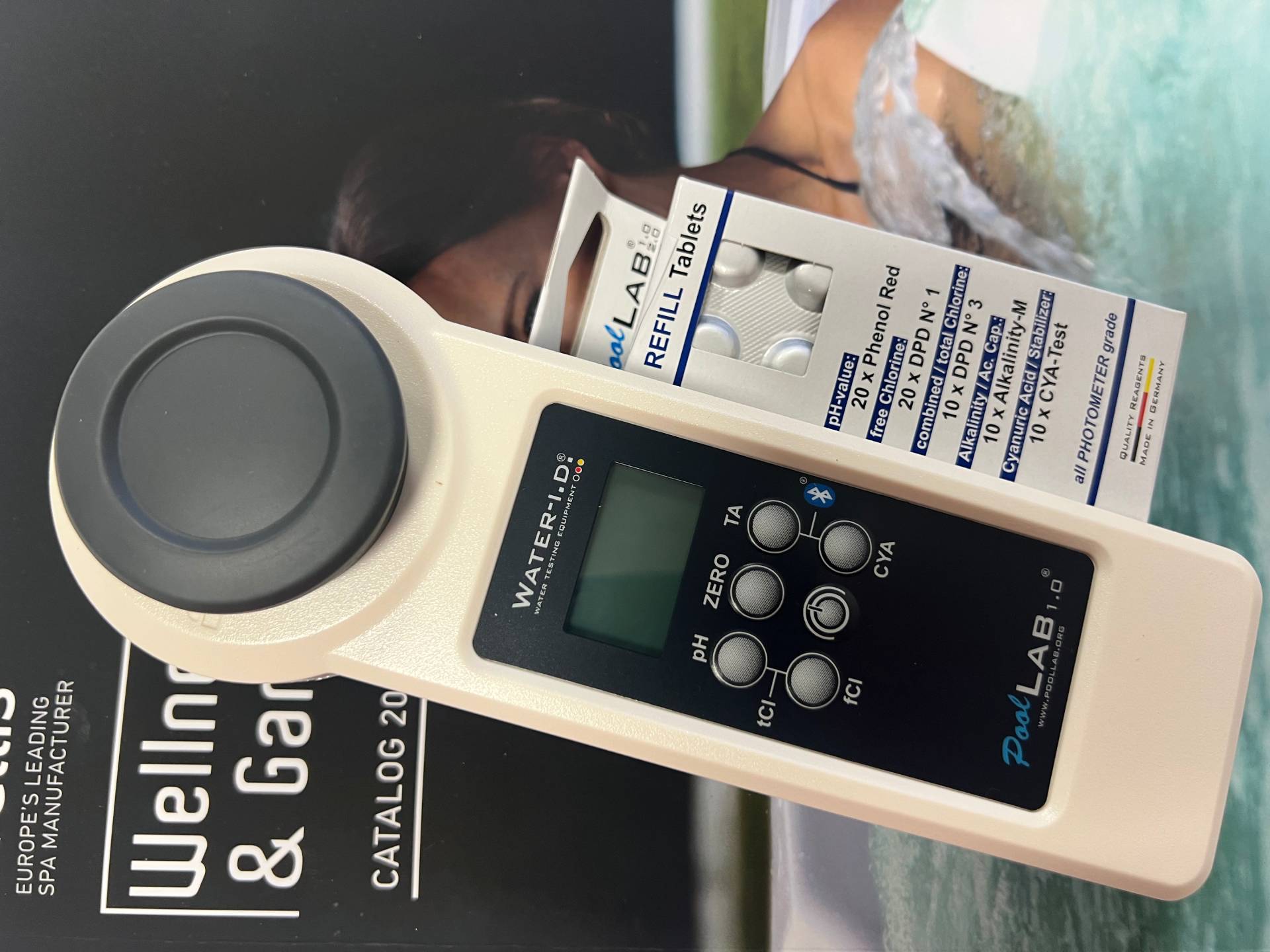 Badanie parametrów wody w jacuzzi